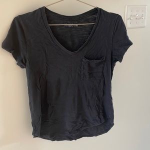 Abercrombie & Fitch v neck t shirt